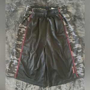 Men's REEBOK Training Athletic Shorts Black Gray Red Camo size Small